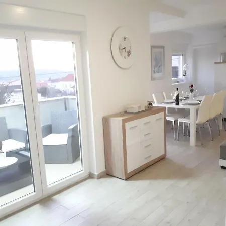 Spider Apartamento Pirovac