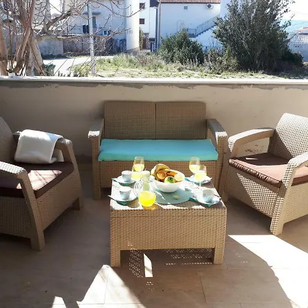 Spider Apartamento Pirovac