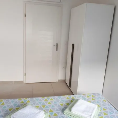 Apartamento Spider Pirovac