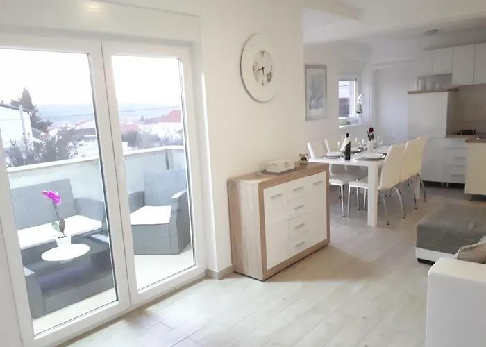 Spider Apartman Pirovac